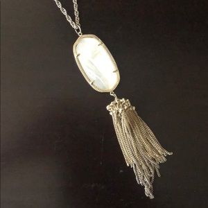 Kendra Scott necklace